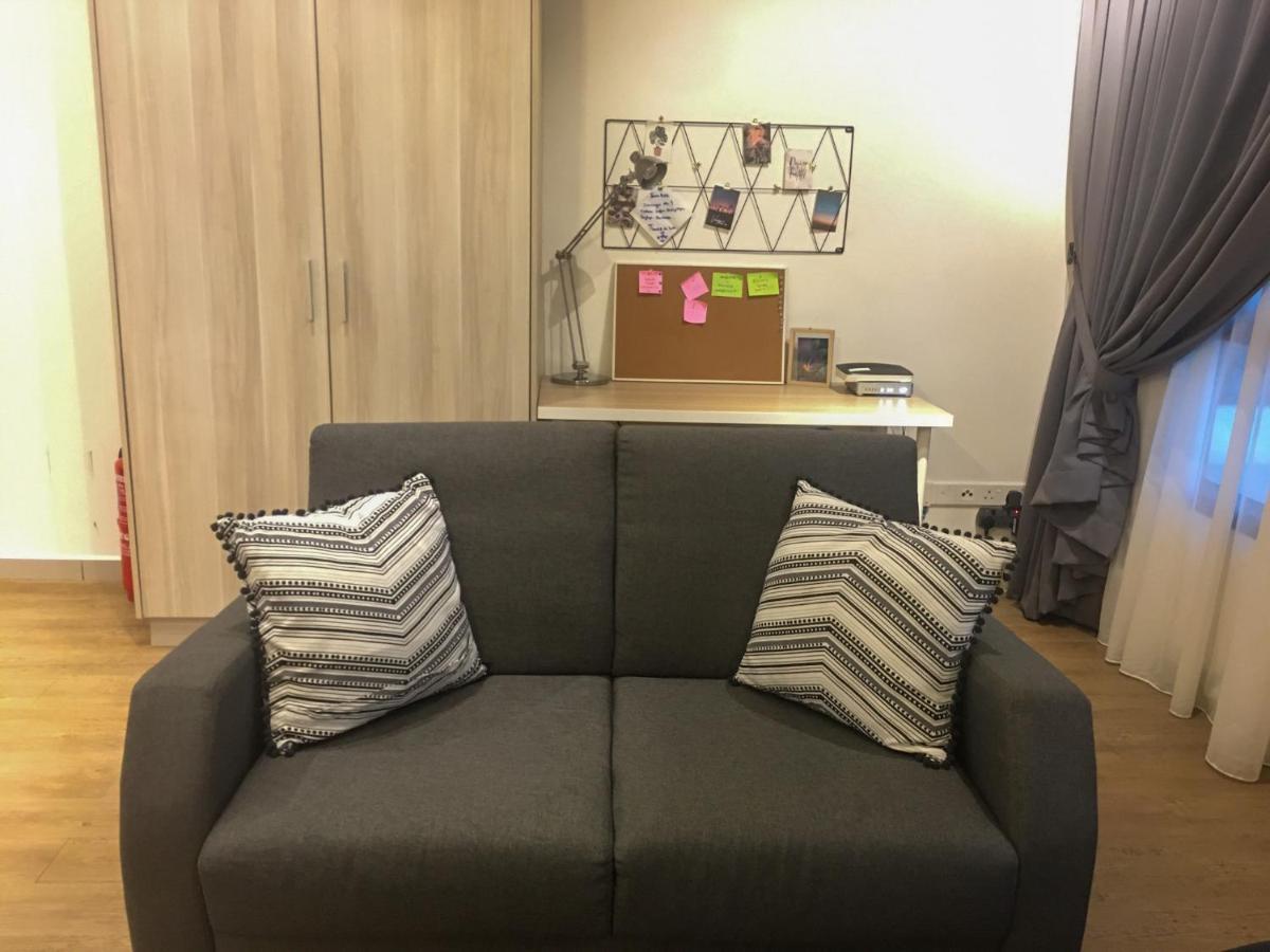 Zayah Homestudio Near Bukit Jalil / Mines Seri Kembangan Exterior foto